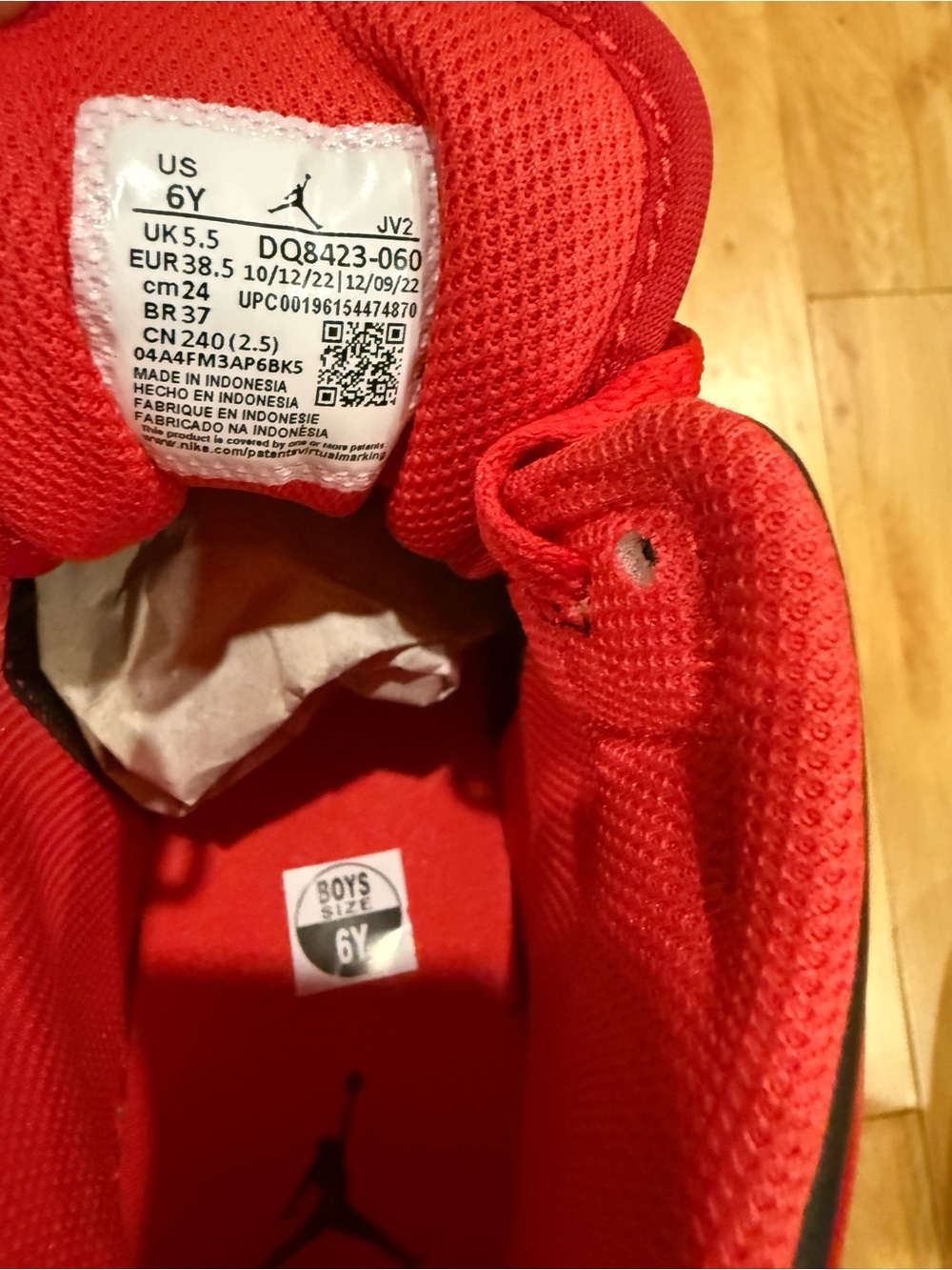 Air Jordan 1 Mid Youth Red and Black Mid-Top Sneakers - Picture 9 of 11